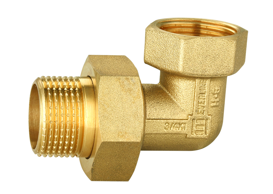 Uhlová mosadzná spojka 1/2